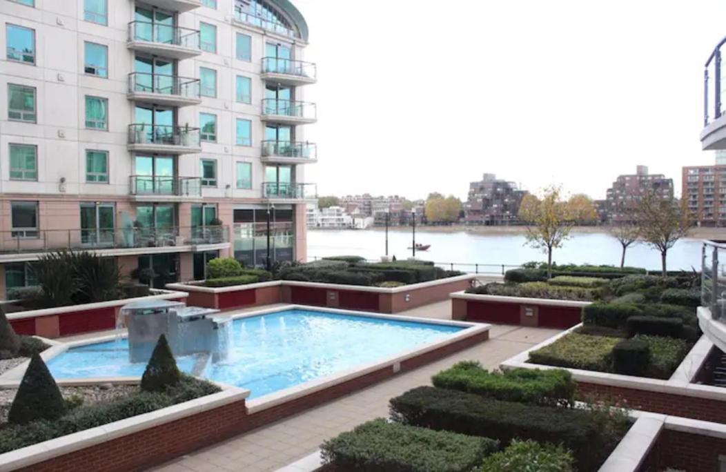 Riverside Balcony Apartments, 10 Minutes From Oxford Circus Londres Exterior foto